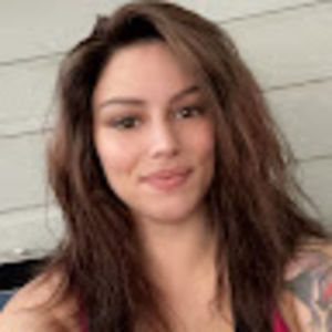 Meet your Posher, Yana